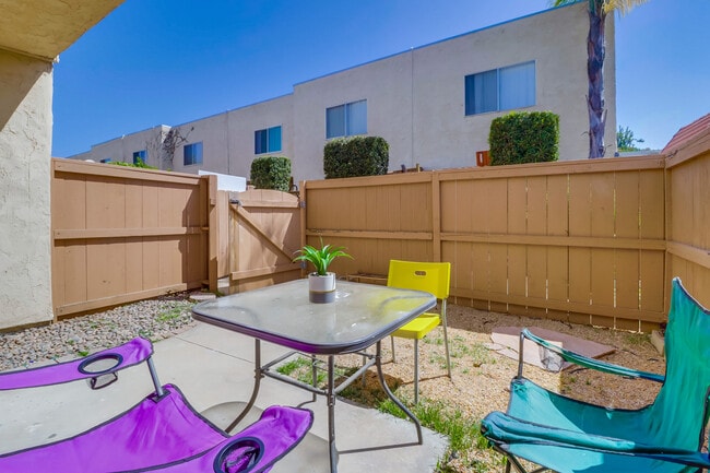 Building Photo - 6871 Alvarado Rd