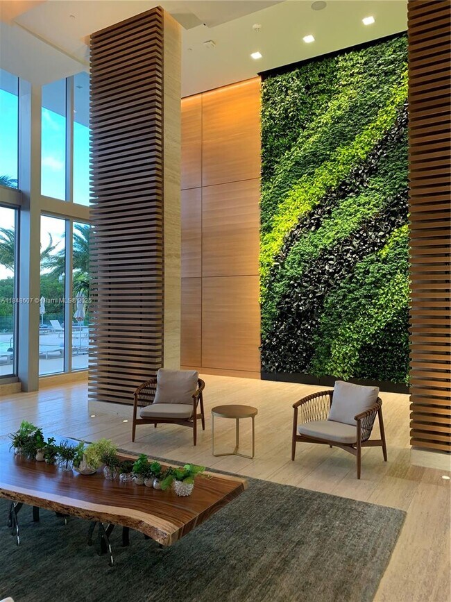 Building Photo - 16385 Biscayne Blvd
