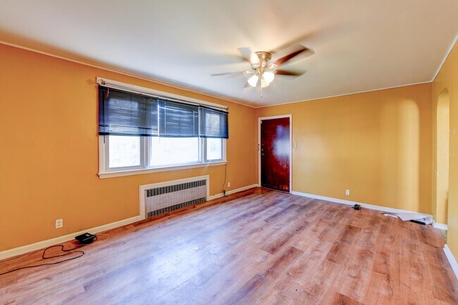 Building Photo - 245 Orange Ave