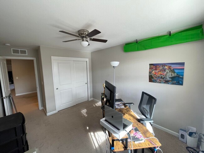 Building Photo - 1314 Promontory Crest View