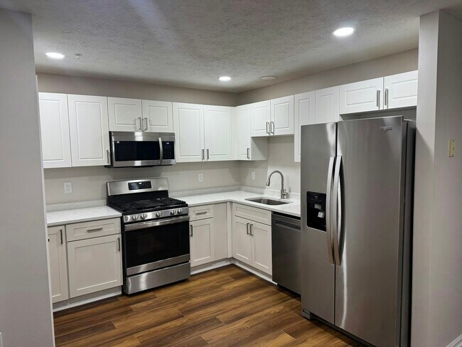 Building Photo - 9028 Constant Course