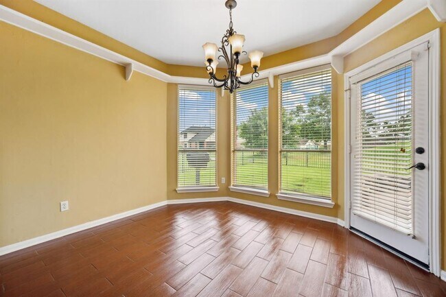 Building Photo - 8714 Malardcrest Dr