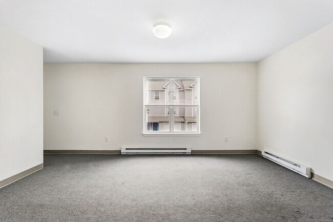 Building Photo - 62 Chestnut St