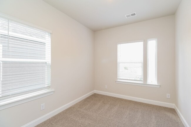 Building Photo - 3607 Corbett St