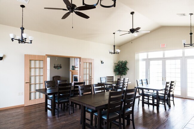 Building Photo - SOUTHLAKE COTTAGES III