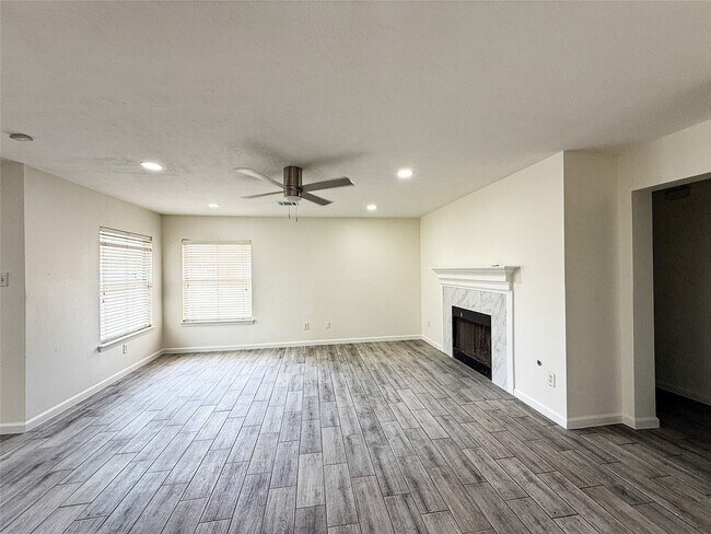 Building Photo - 18118 Mayfield Meadow Ln