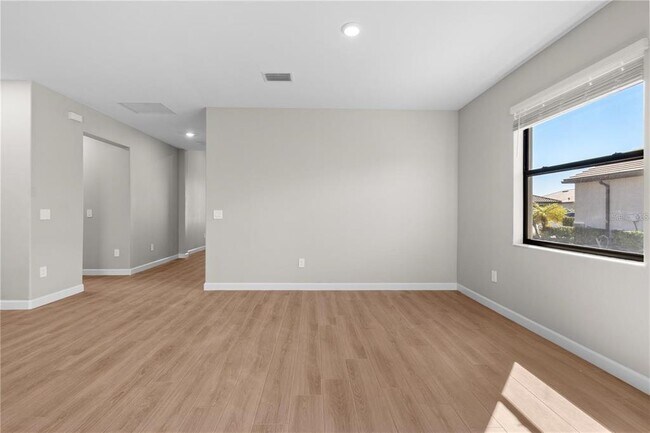 Building Photo - 15719 Islandwalk Ave