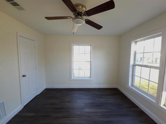 Building Photo - 315 W Dexter St