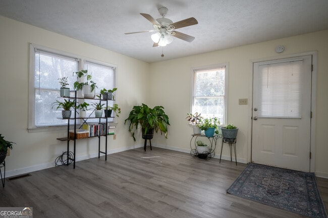 Building Photo - 100 VFW Dr