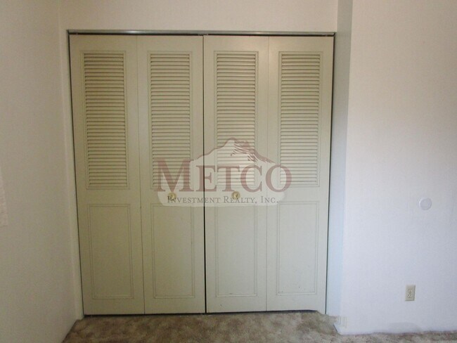 Building Photo - 19703