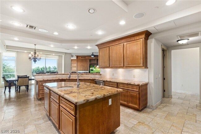 Building Photo - 9103 Alta Dr