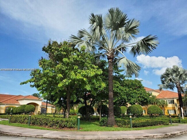 Building Photo - 7260 NW 114th Ave