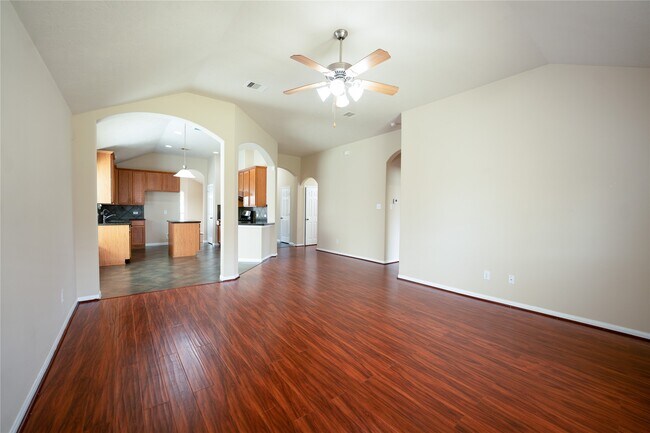 Building Photo - 3435 Yasmine Ranch Dr