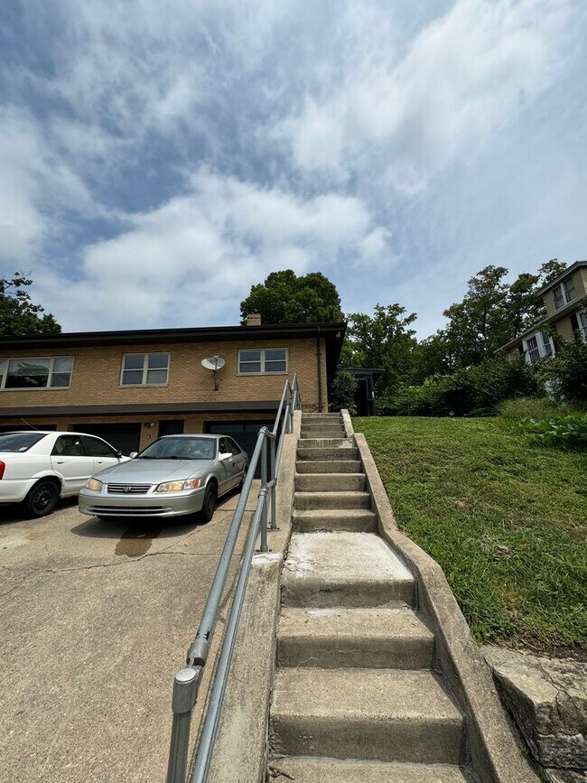 Primary Photo - 200 C St