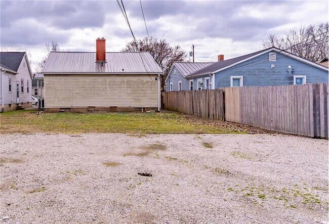 Building Photo - 836 Negley Ave