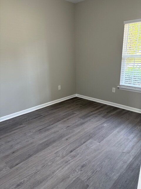 Building Photo - 140 Oak Towne Dr