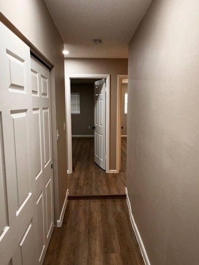 Building Photo - 5114 Danny Boy Cir