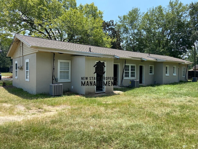 Building Photo - 5747 Knowles Dr