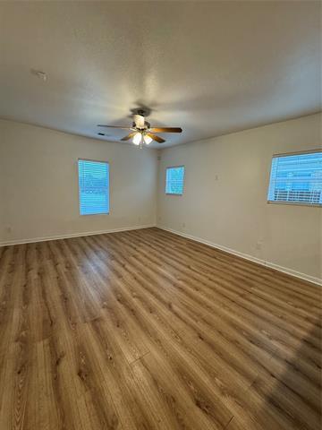 Building Photo - 2825 Meadowbrook Dr