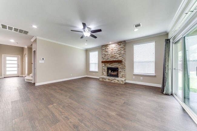 Building Photo - Beautiful 4 Bedroom Home in Sonoma Ranch