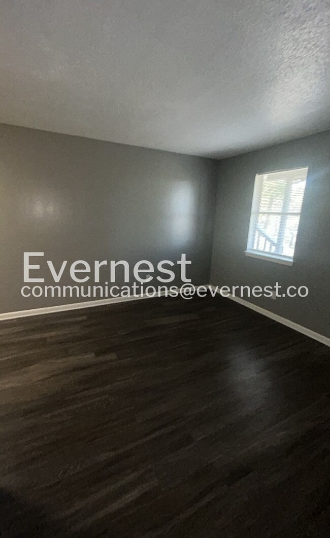 Building Photo - 9 Meredith Ct