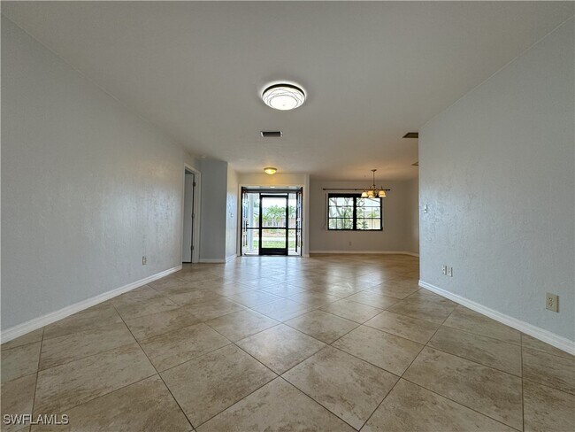 Building Photo - 4029 SW 5th Pl