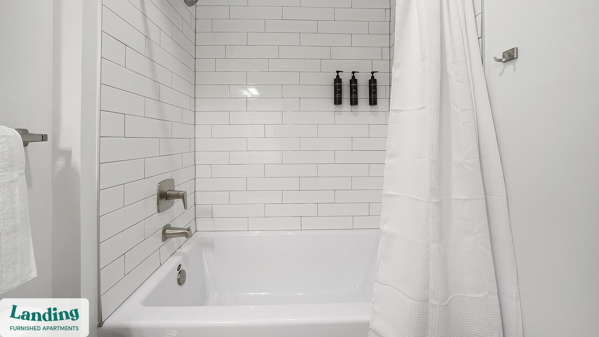 Building Photo - 2800 Milan Ct