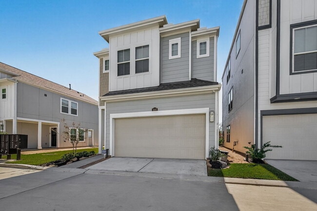 Building Photo - 3223 Cedar Dawn Ln