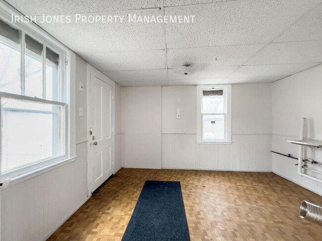 Building Photo - 270 Locust St
