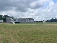 Building Photo - 470 Fm 896
