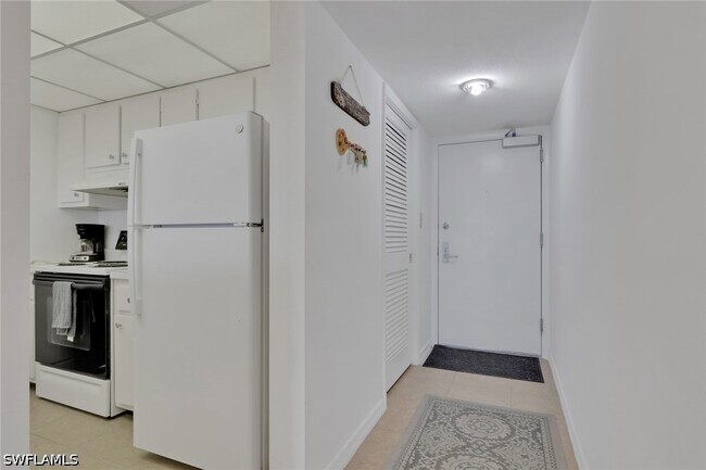 Building Photo - 26340 Hickory Blvd