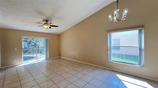 Building Photo - 1547 Oak Hill Trail