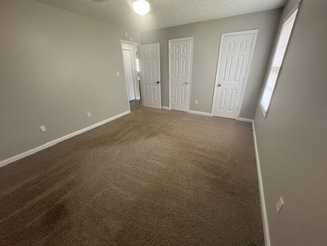 Building Photo - 105 Wynnwood Dr