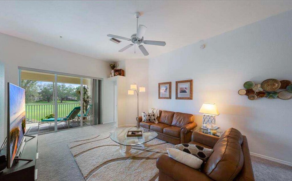 Building Photo - 640 Lalique Cir