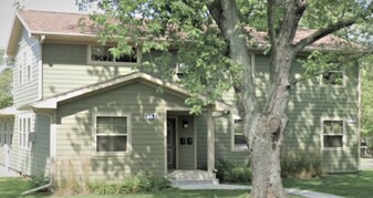 Building Photo - 168 N Tratt St
