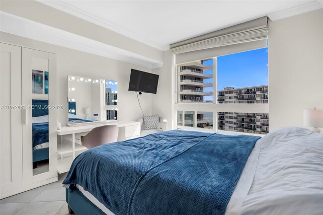 Building Photo - 218 SE 14th St