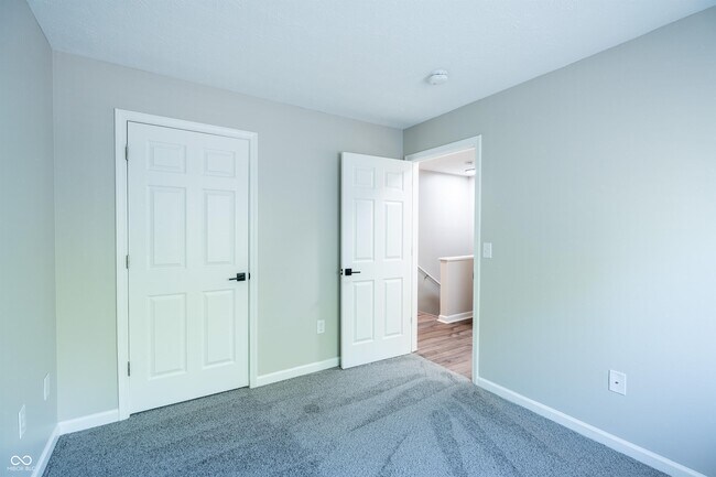 Building Photo - 1360 S Talbott St