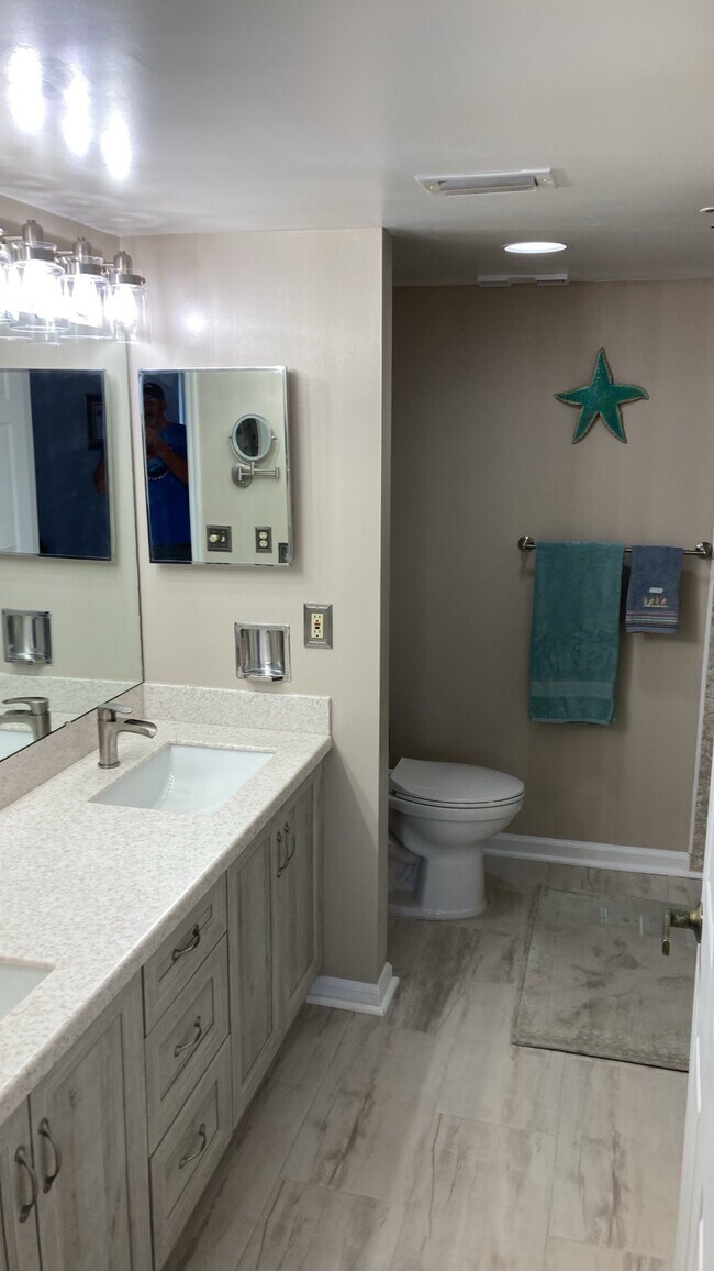 Building Photo - 2320 Terra Ceia Bay Blvd