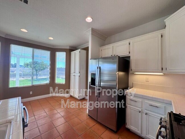 Building Photo - 33021 Adelante St