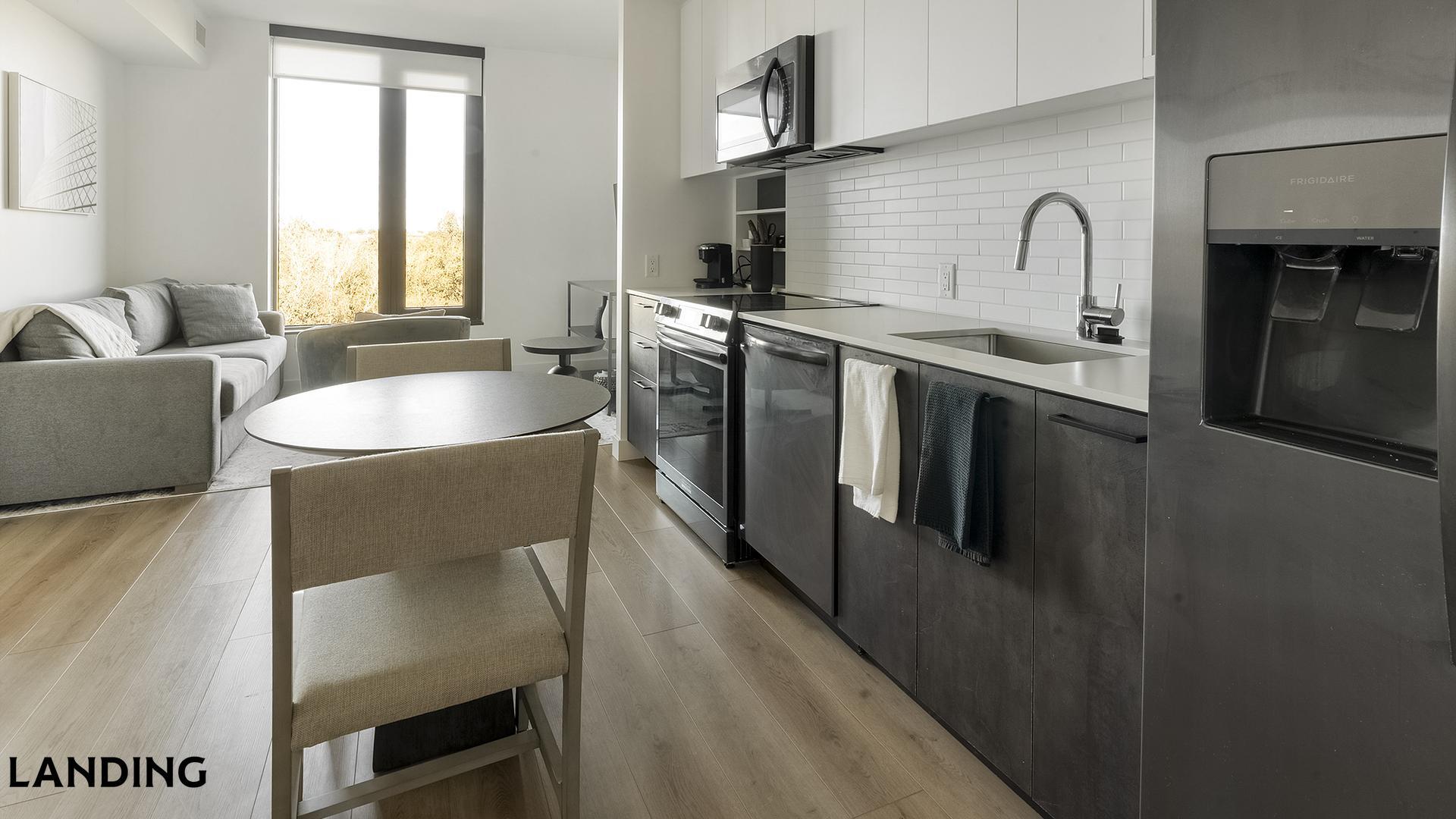 Building Photo - 632 Howard Rd SE