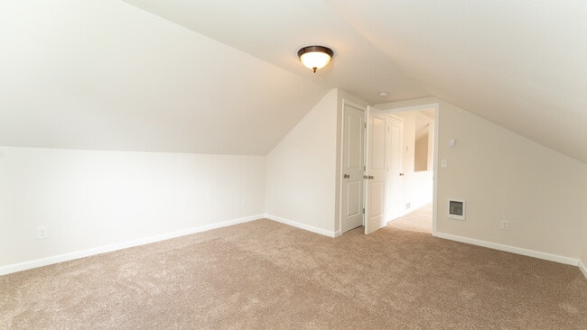 Building Photo - 16321 127th Pl SE