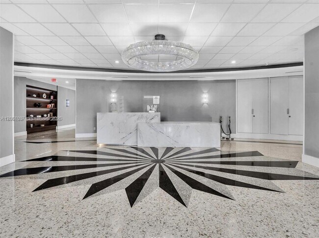 Building Photo - 3140 S Ocean Dr