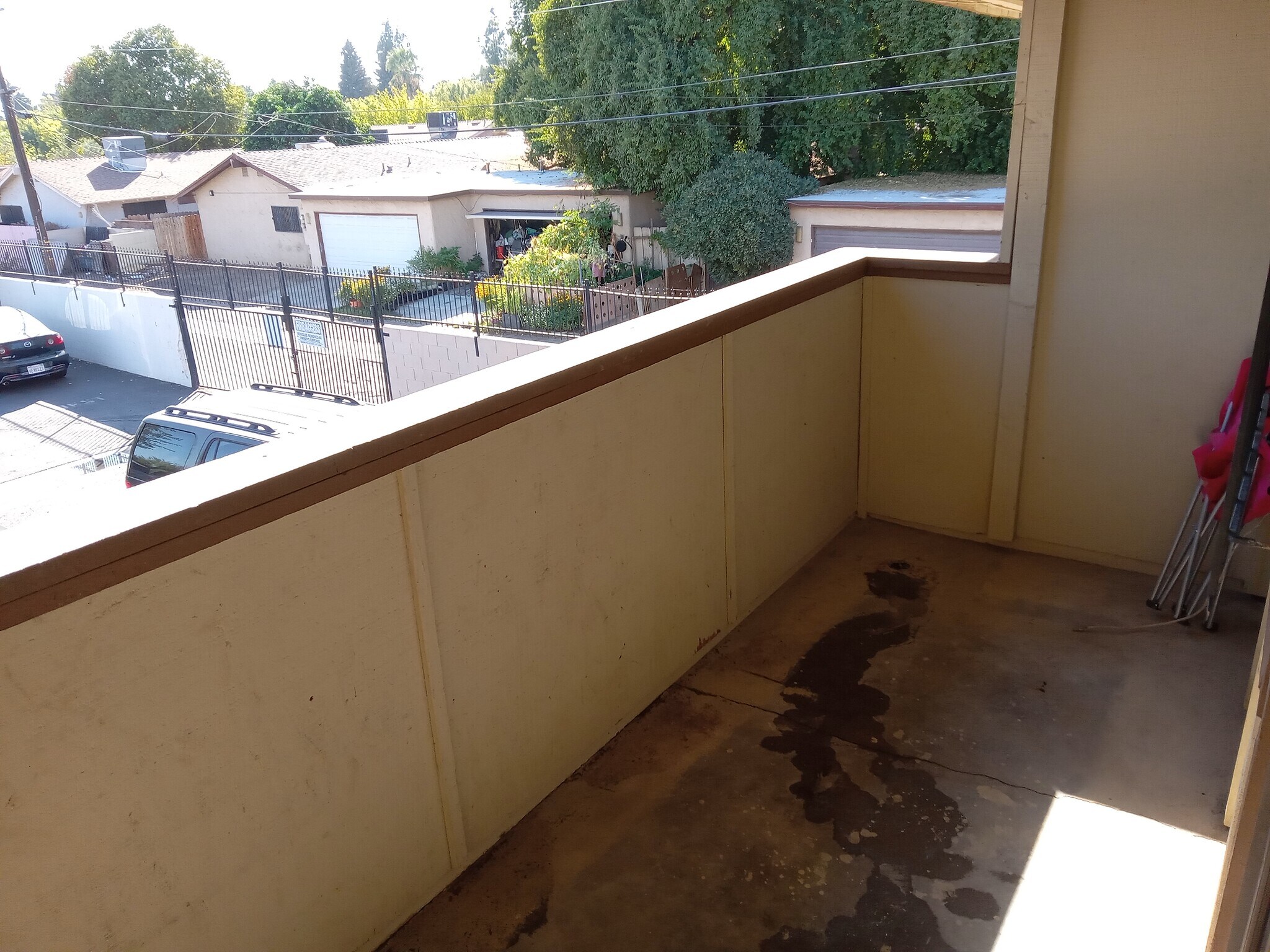 Building Photo - 1222 E Stuart Ave