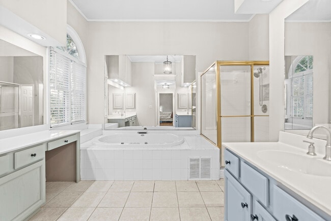 Building Photo - 2637 Forest Meadow Ln