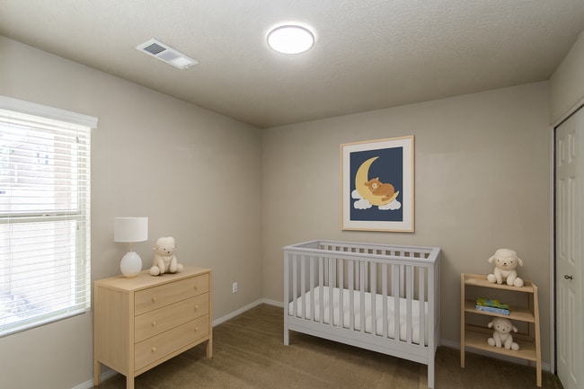 Building Photo - 9005 Rio Galisteo Pl NW