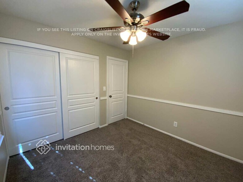 Building Photo - 10818 Beach House Ave