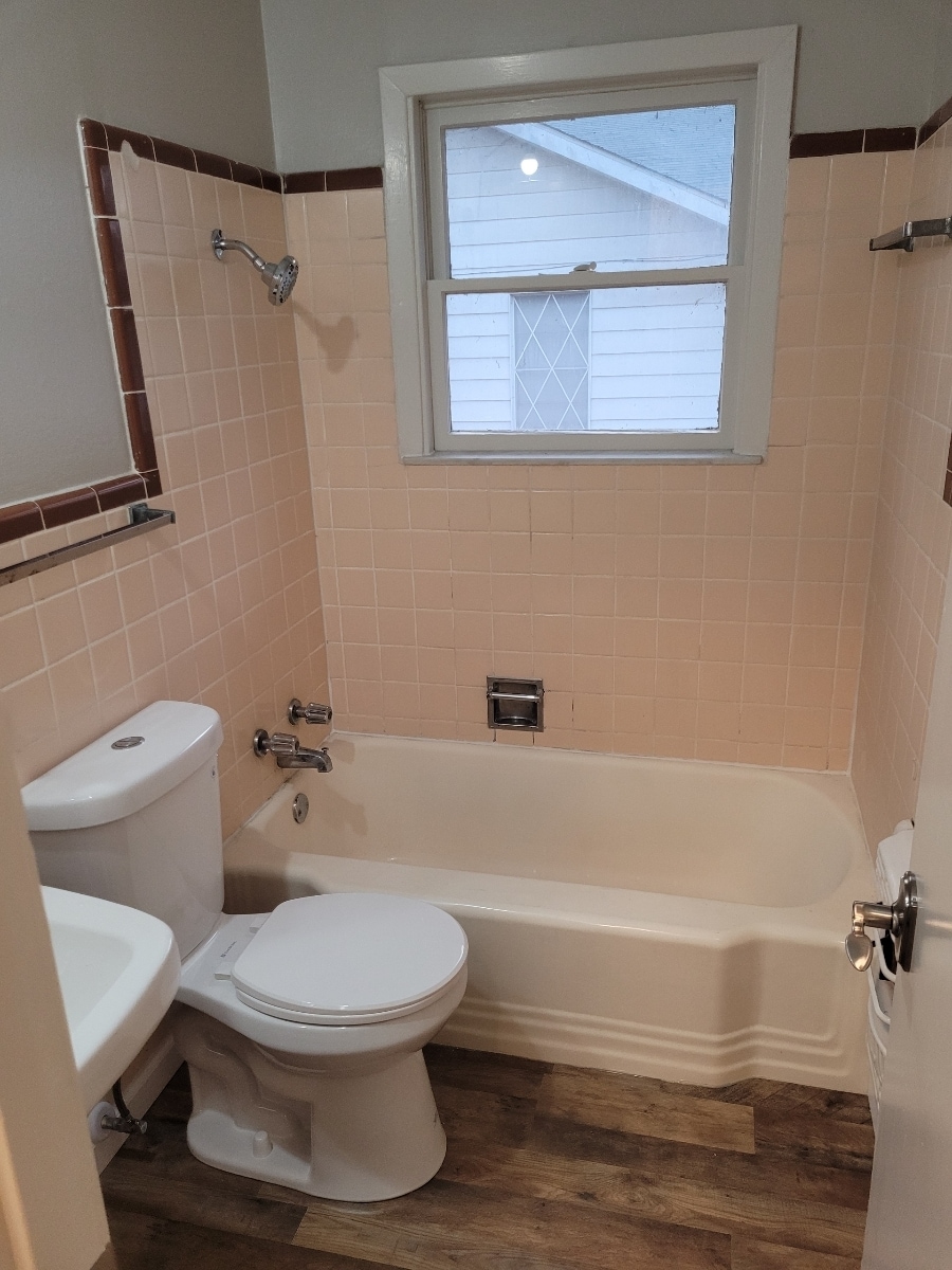 Brand new toilet - 3717 Springdale rd