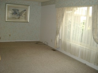 Living room/with picture window - 638 Gilcrest Rd