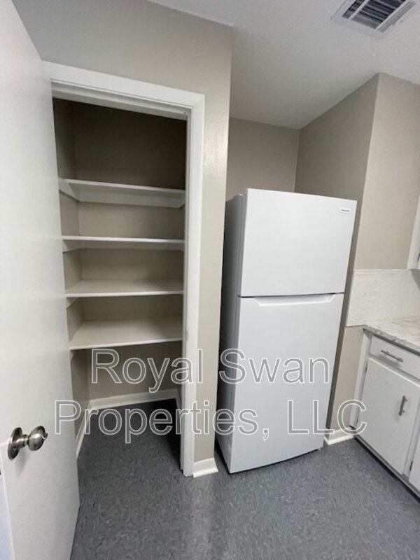 Building Photo - 914 Marietta St