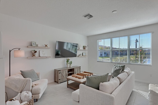 Building Photo - 12937 Trevi Isle